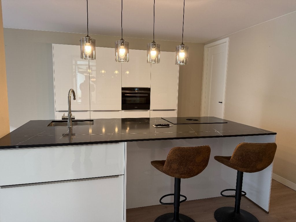LUXE HOOGGLANS EILANDKEUKEN | BORA | 3,5JAAROUD GEDEMONTEERD, Greeploos, Wit, Overige typen, Ophalen of Verzenden