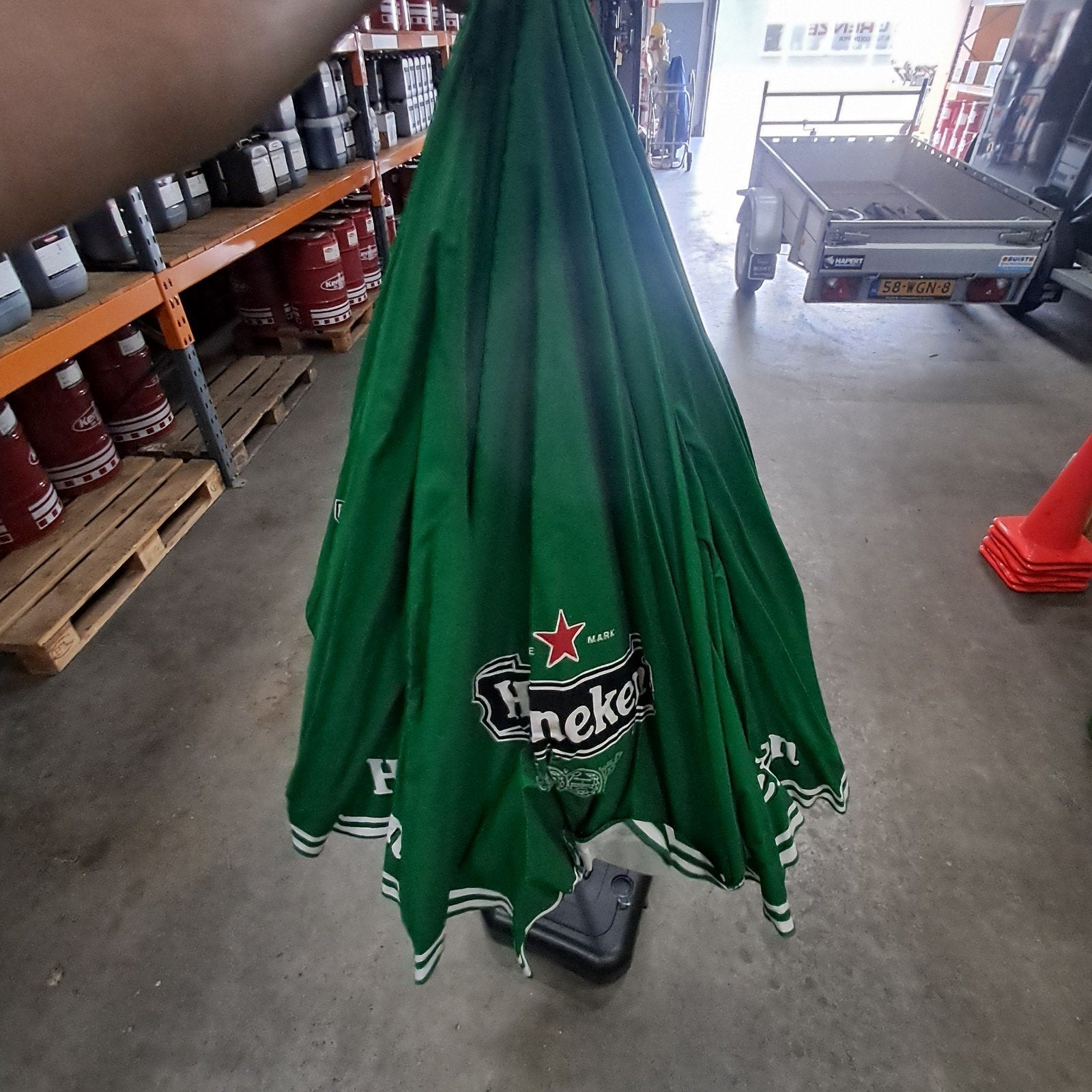 Zeer nette Heineken parasol, Tuin en Terras, Parasols, Ophalen, Zo goed als nieuw, Stokparasol