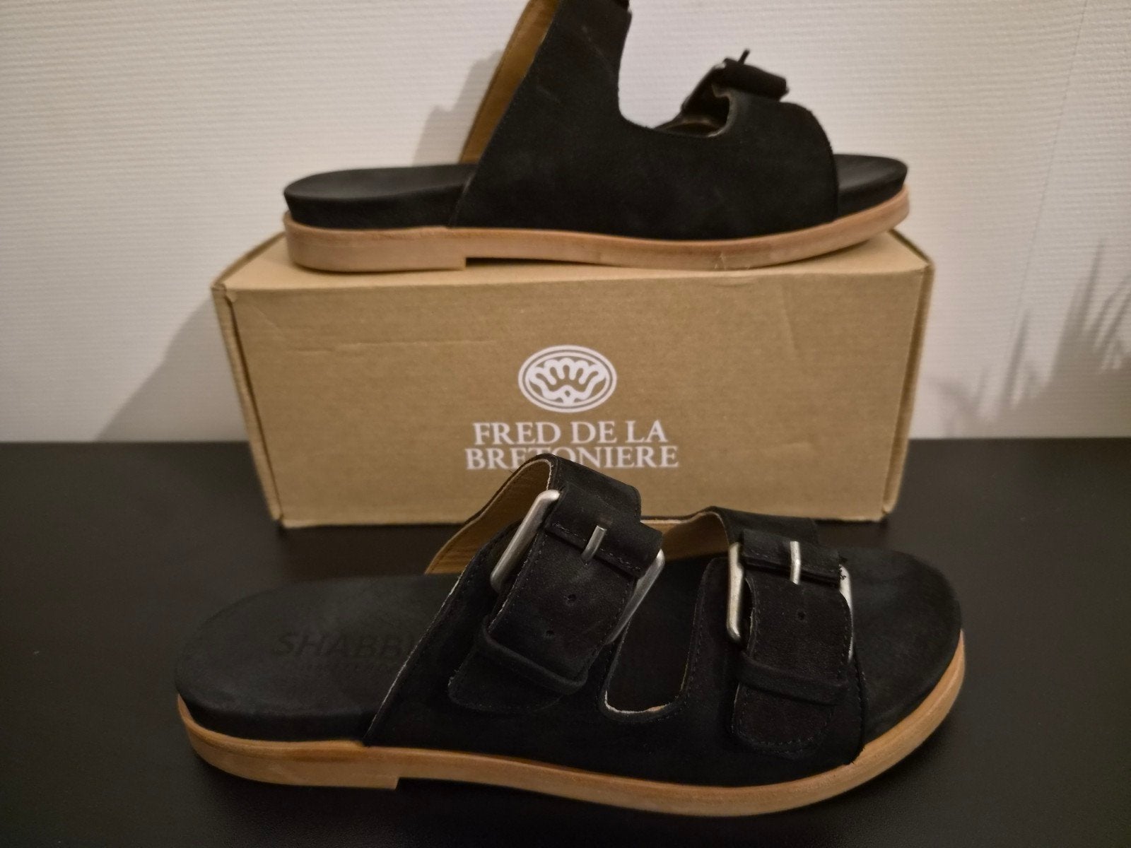 Nieuwe Fred de la Bretoniere slippers maat 41, vallen als ma, Slippers, Fred de la Bretoniere, Zwart, Nieuw