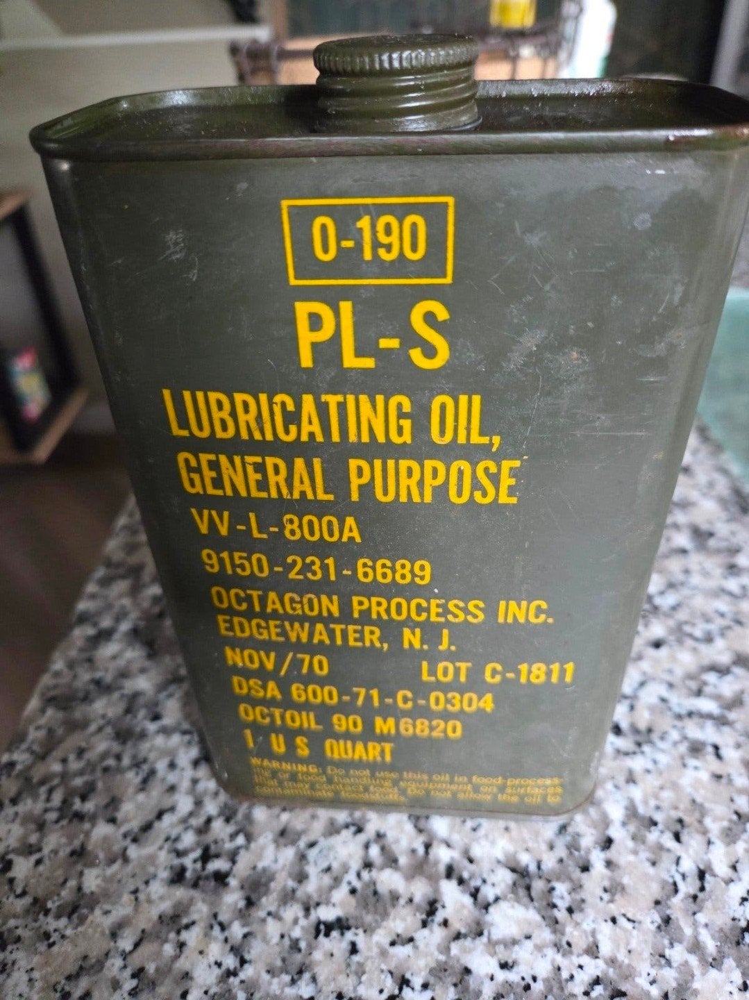 Vintage Amerikaanse militaire smeerolieblik (1970), Ophalen of Verzenden, Overige soorten, Amerika, Overige typen