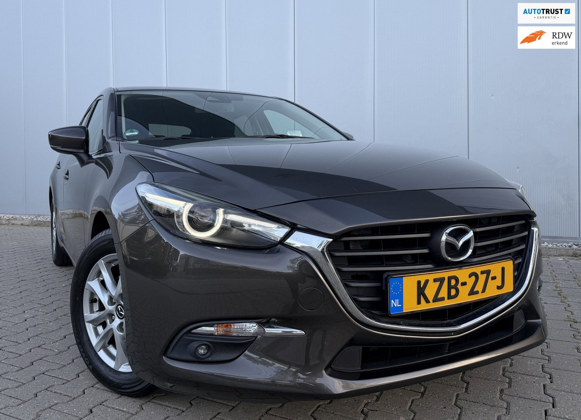 Mazda 3 2.0 SkyActiv-G 120 Automaat | Cruise | Camera, Gebruikt, Euro 6, 4 cilinders, Bruin