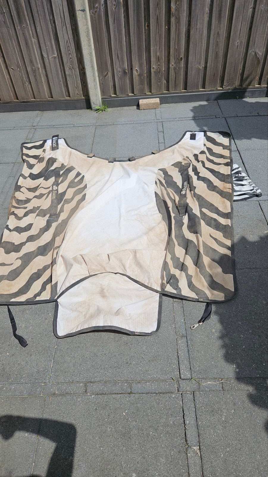 Bucas Buzz-Off rain Zebra 6'0", Dieren en Toebehoren, Bucas, Gebruikt, Afneembare hals, Ophalen of Verzenden