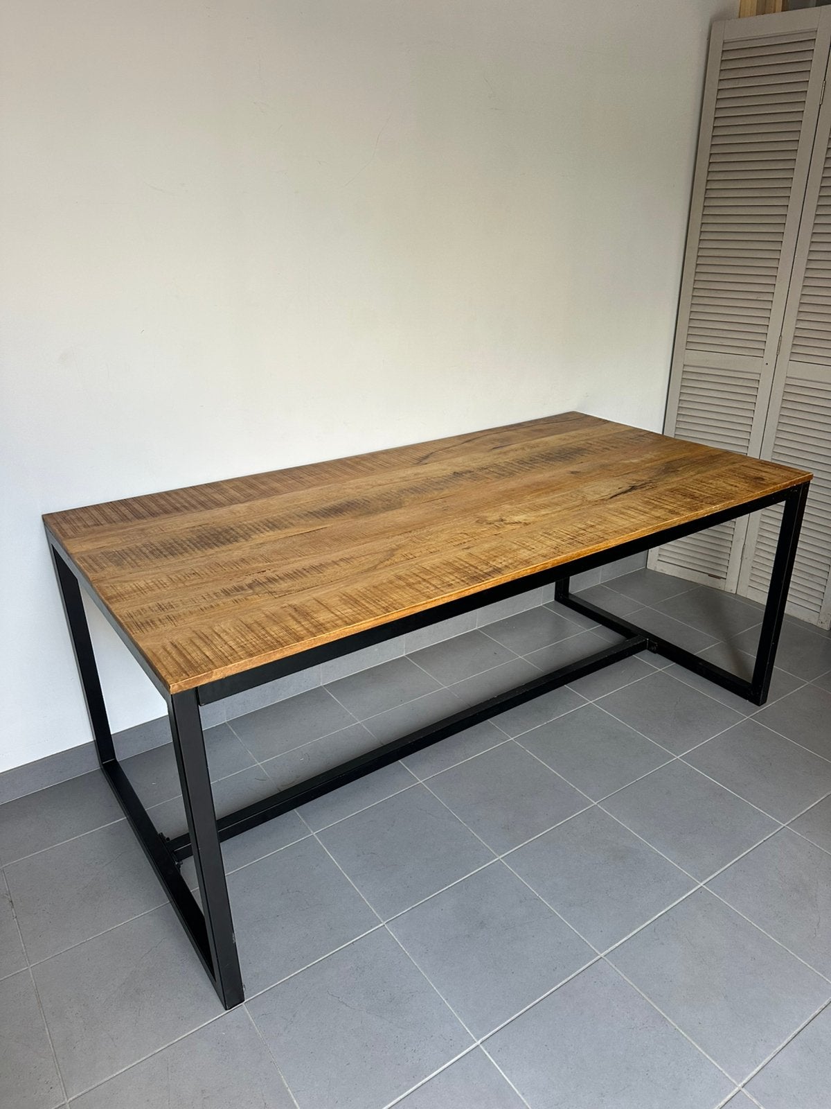 Mangohouten eettafel Loods 5 - bezorgen mogelijk, Huis en Inrichting, Tafels | Eettafels, Zo goed als nieuw, 50 tot 100 cm, 150 tot 200 cm