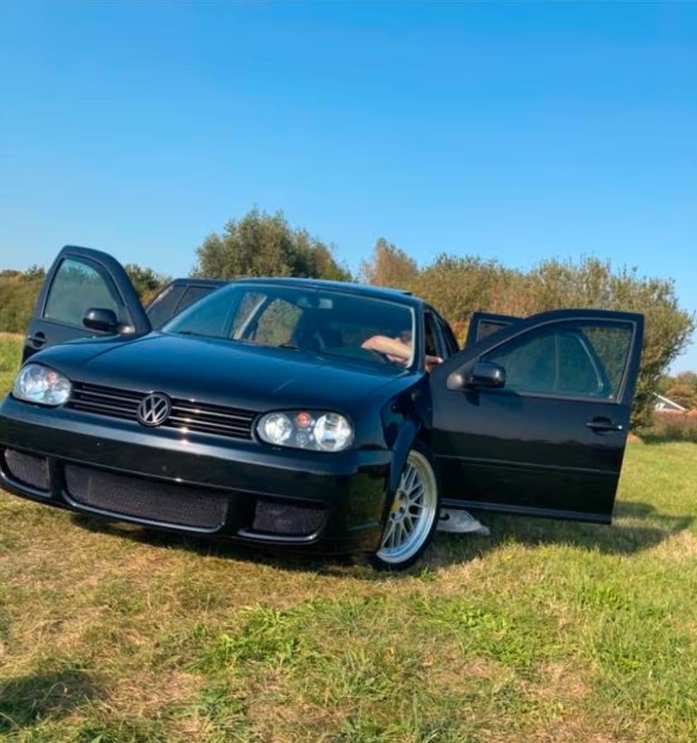 1. Unieke kans: Iconische Volkswagen Golf 4 V6 4Motion (5-de, 700 kg, Handgeschakeld, Vierwielaandrijving, 1600 kg