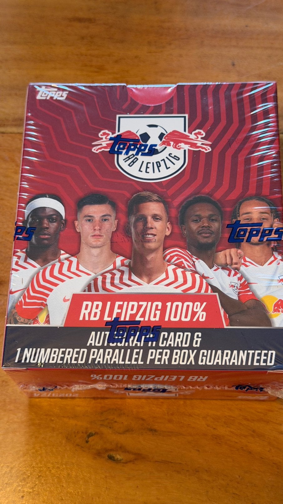 Topps RB Leipzig 100% 2023/24 Box – Auto + Parallel, Verzenden, Nieuw, Buitenlandse clubs, Poster, Plaatje of Sticker