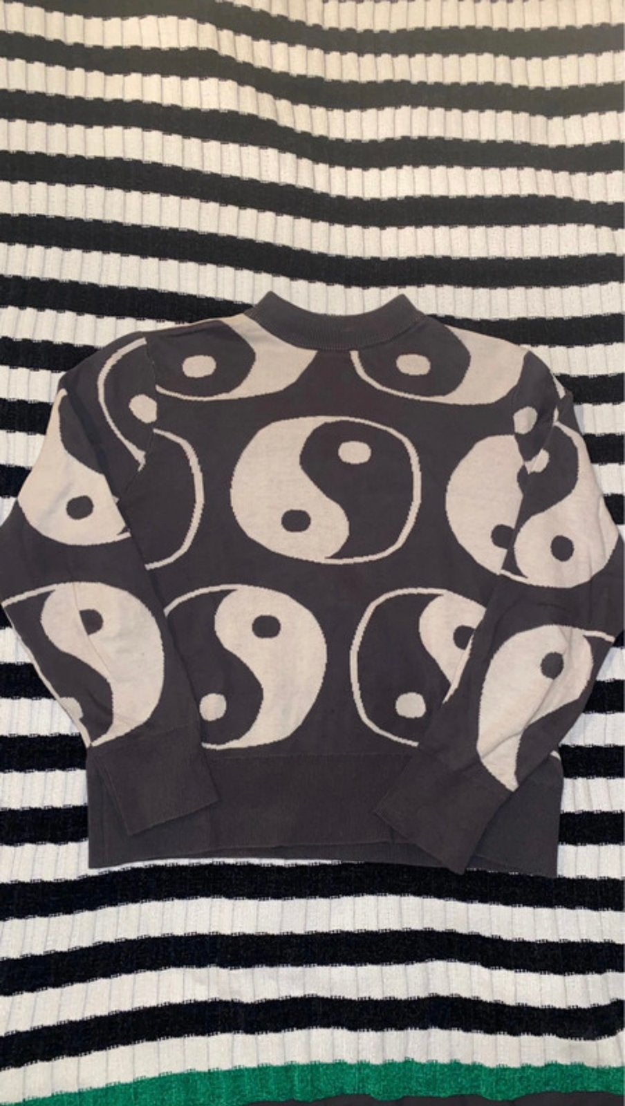 Yin en yang trui / Yin and yang sweater, Ophalen of Verzenden, Zo goed als nieuw, Maat 36 (S), Grijs