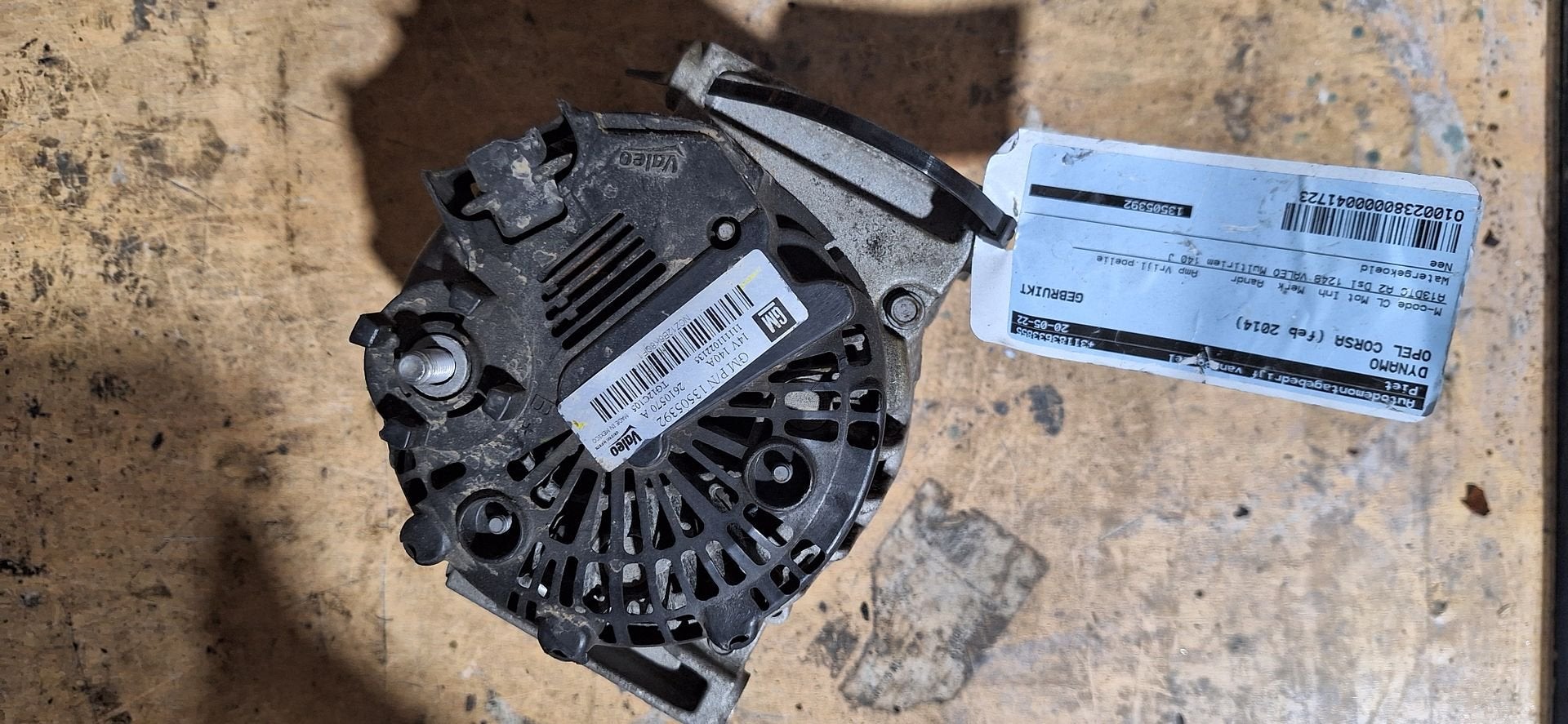 Originele Dynamo Opel Corsa D E 1.3 CDTI 140A 13505392 Valeo, Gebruikt, -, -, Opel