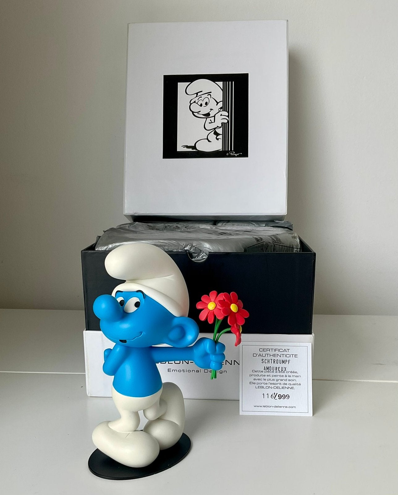 Leblon-Delienne Verliefde Smurf – 116/999 met certificaat, Verzamelen, Smurfen, Ophalen of Verzenden, Zo goed als nieuw, Overige Smurfen