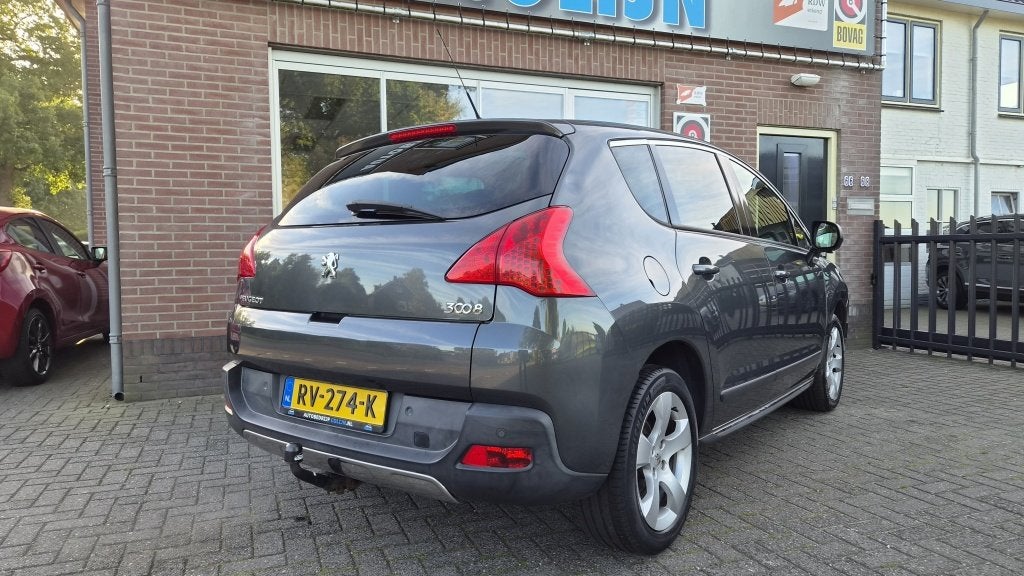 Peugeot 3008 1.6 Allure, Panoramadak, Trekhaak Automaat, Auto's, Stof, Gebruikt, Zwart, 4 cilinders