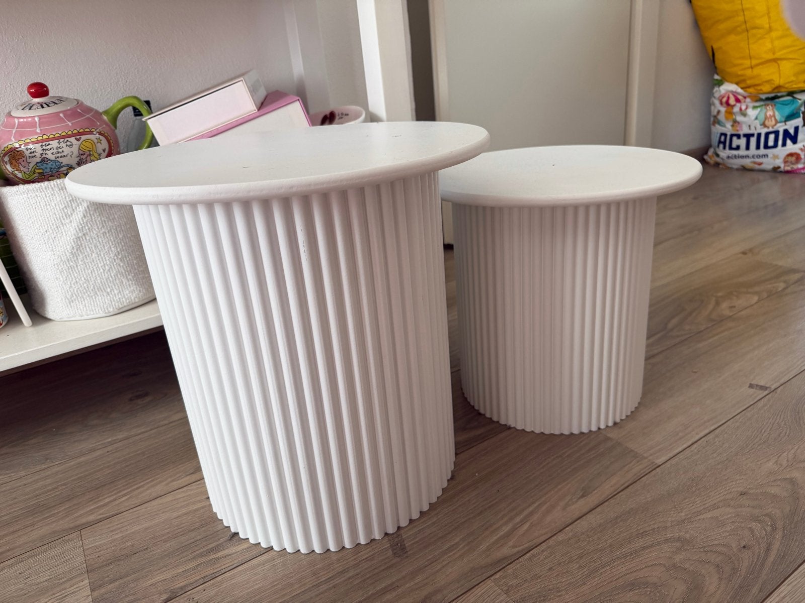 Set van 2 witte bijzettafels - ideaal voor bank of als nacht, Minder dan 55 cm, Rond, Ophalen of Verzenden, Zo goed als nieuw