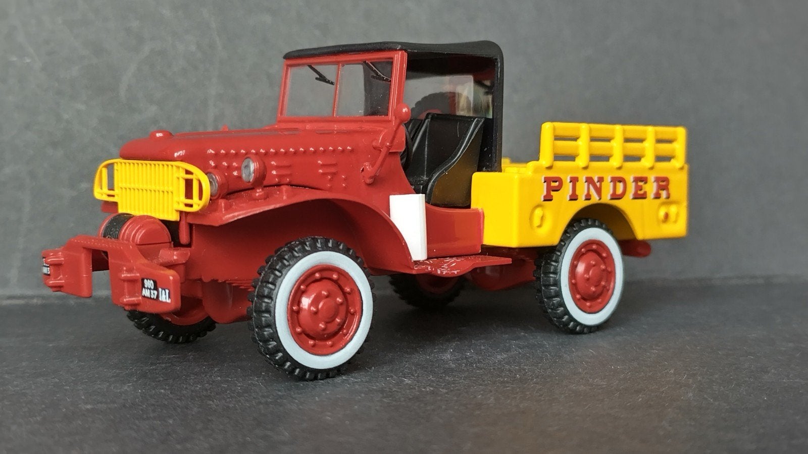 Dodge Wc 52 Circus Pinder Jean Richard 1:43 Direkt Coll Pol, Hobby en Vrije tijd, Modelauto's | 1:43, Auto, Verzenden, M, Zo goed als nieuw