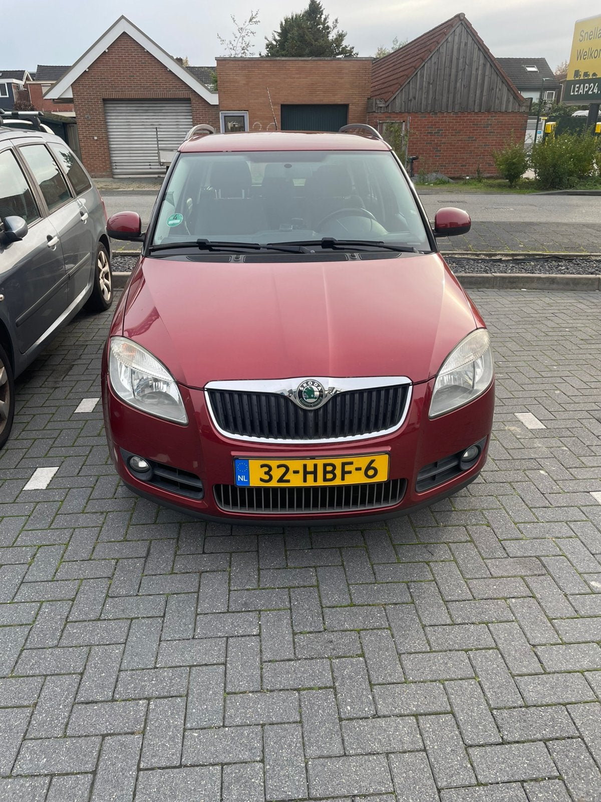 Skoda Fabia 1.4 16V 63KW Combi 2008 Rood, Auto's, Euro 5, 40 €/maand, Overige bekleding, Origineel Nederlands