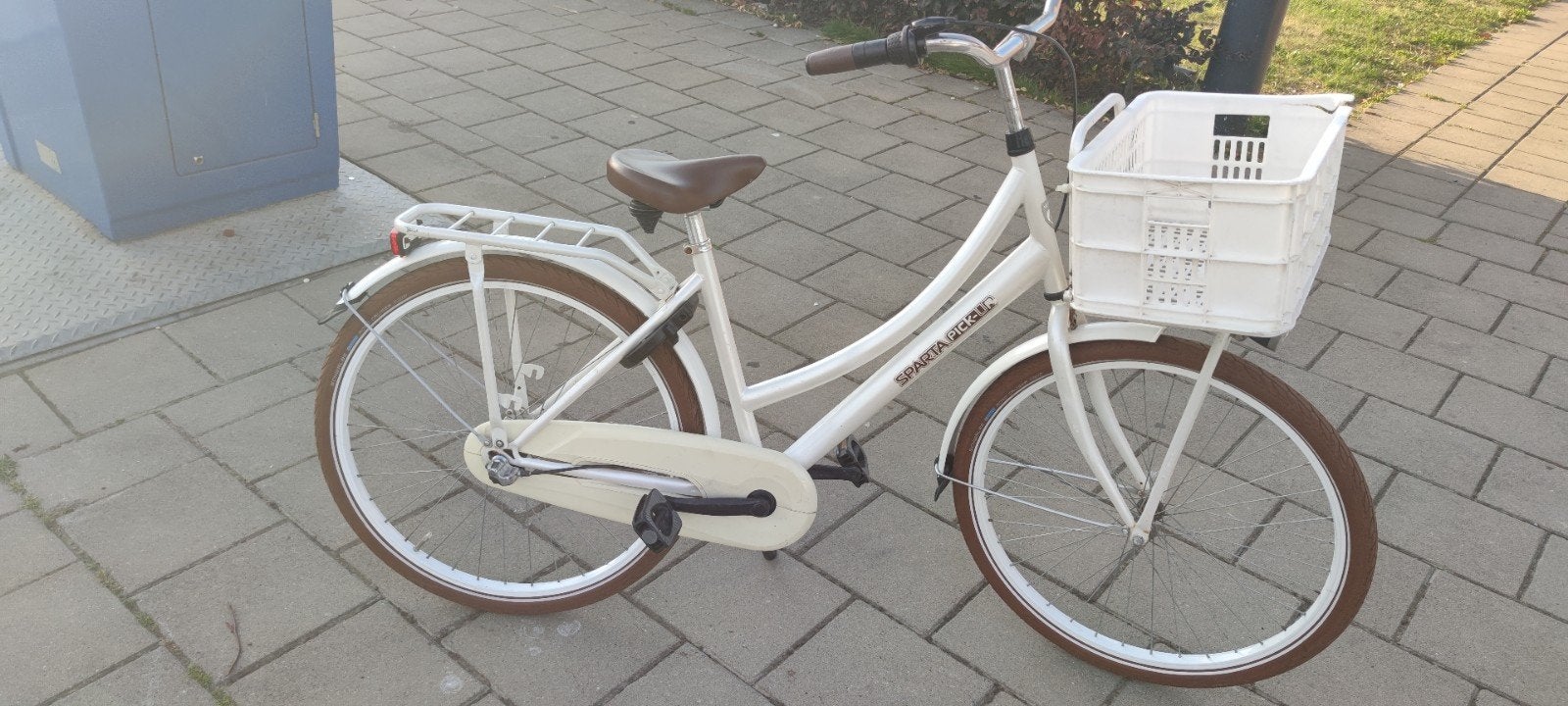 Witte Sparta Pick-Up meisjes fiets met witte mand 26 inch, 26 inch of meer, Terugtraprem, Versnellingen, Ophalen of Verzenden