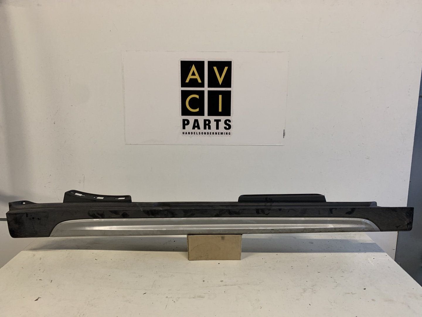 Mini Countryman S F60 sidesskirt zijskirt Rechts 51777467696, Gebruikt, -, -, Ophalen of Verzenden