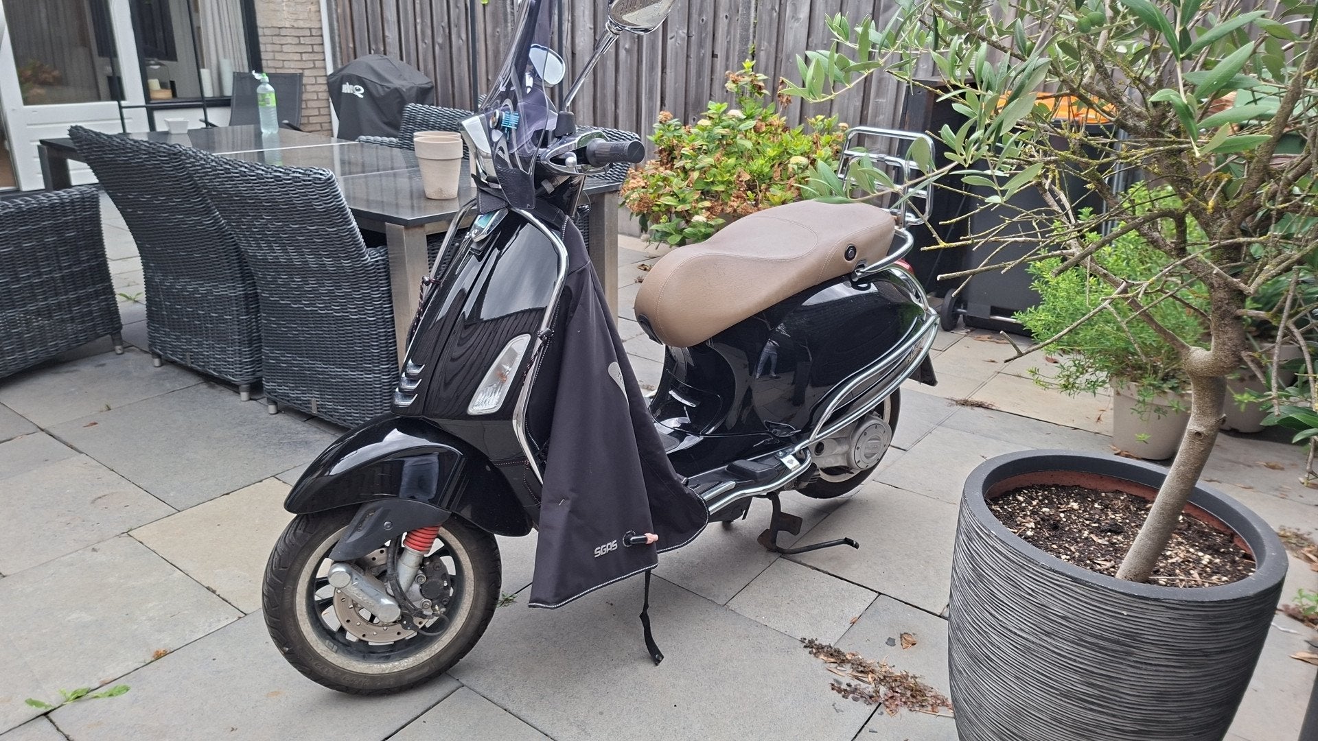 Vespa Bromscooter Sprint 50 S (bj 2022), Fietsen en Brommers, Brommers | Vespa, Gebruikt, Overige modellen, Straatweg 1a
3604BA  MAARSSEN, NL