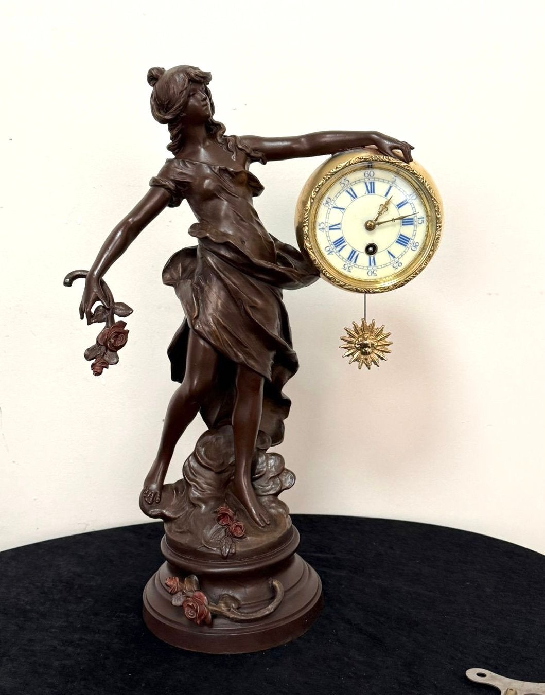 Antiek Auguste Moreau beeld met klok, Antiek en Kunst, Antiek | Klokken, Ophalen