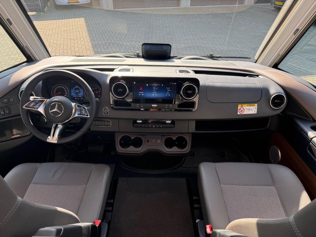 Carthago Chic C-Line I 4.9 L Mercedes Nieuw uit voorraad, Caravans en Kamperen, Ringverwarming, 7 tot 8 meter, Bedrijf, Carthago