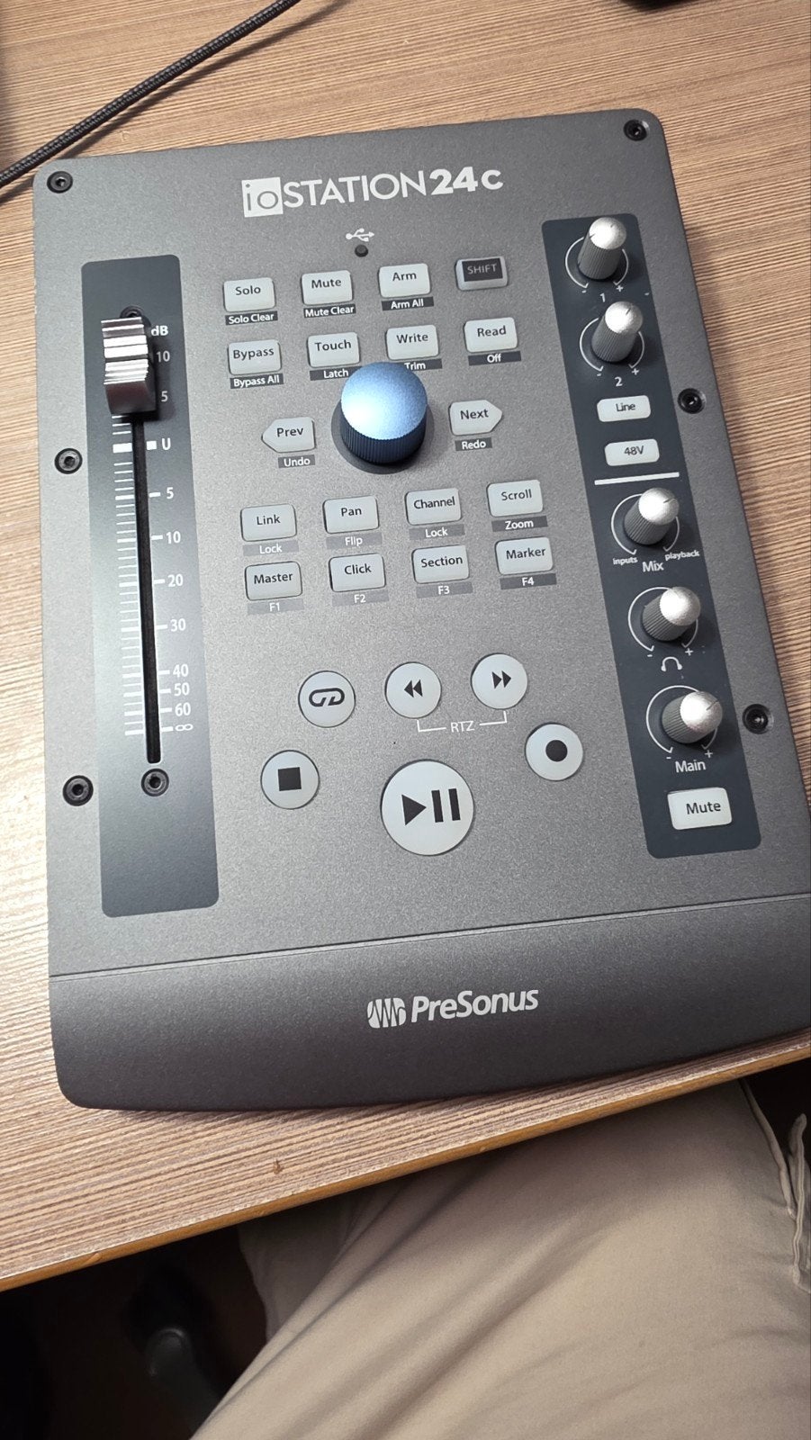 Presonus ioStation 24c Audio Interface/Controller, Ophalen of Verzenden, Zo goed als nieuw, Minder dan 5 kanalen, Microfooningang