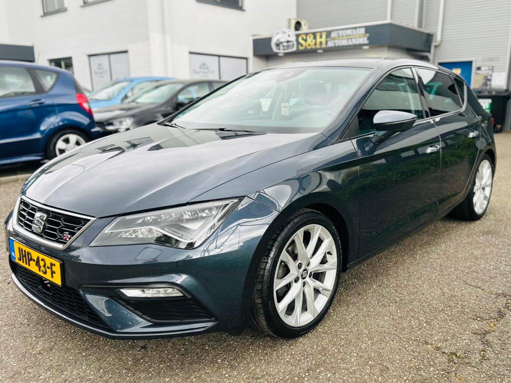 Seat Leon 1.5 TSI FR 150PK Dsg-7 2019 Grijs Panoramadak, 1498 cc, 4 cilinders, 620 kg, Bedrijf