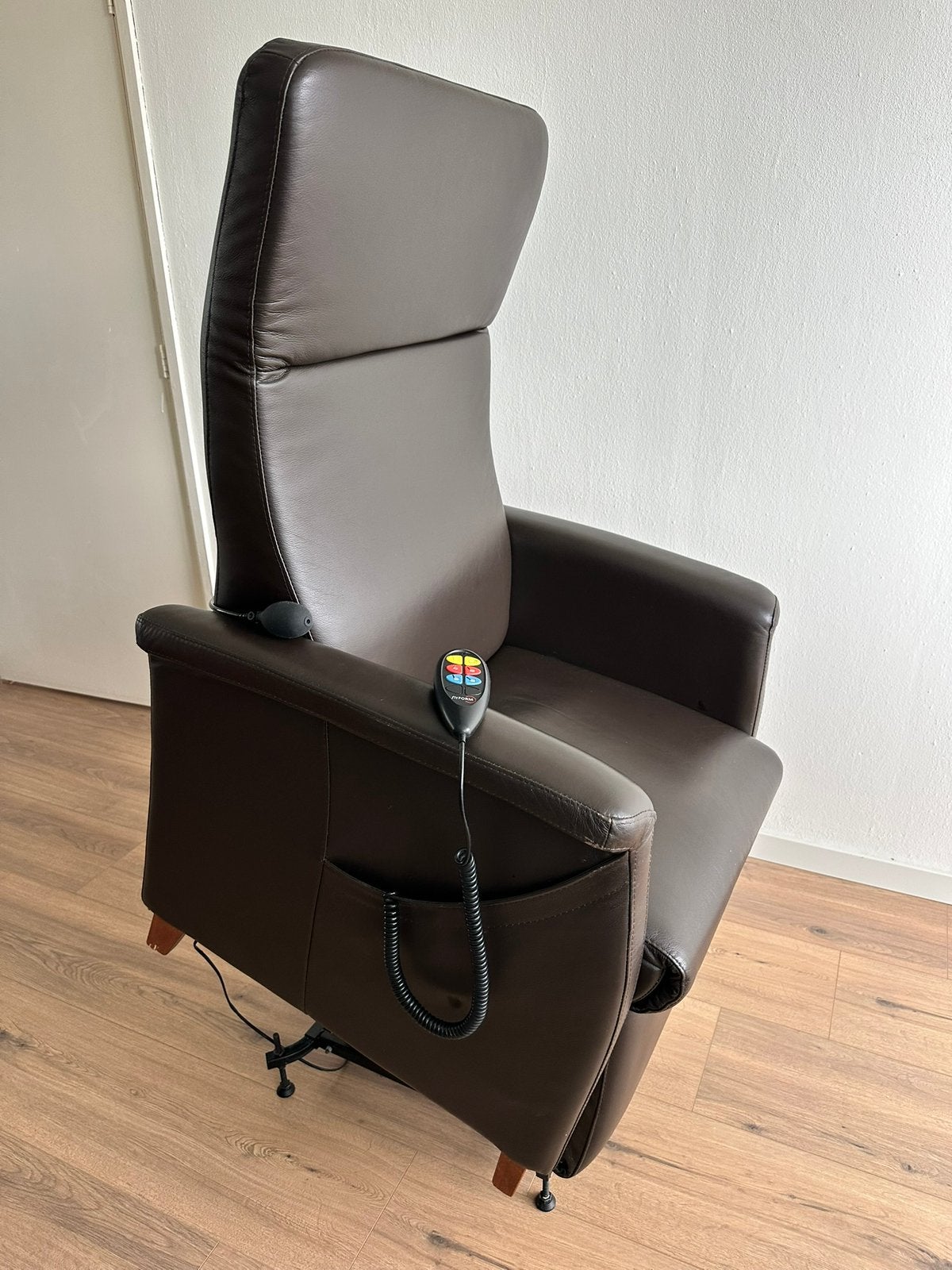 Fitform Sta-op Stoel – z.g.a.n. -Bezorging is mogelijk, Ophalen, Zo goed als nieuw, Leer, 50 tot 75 cm