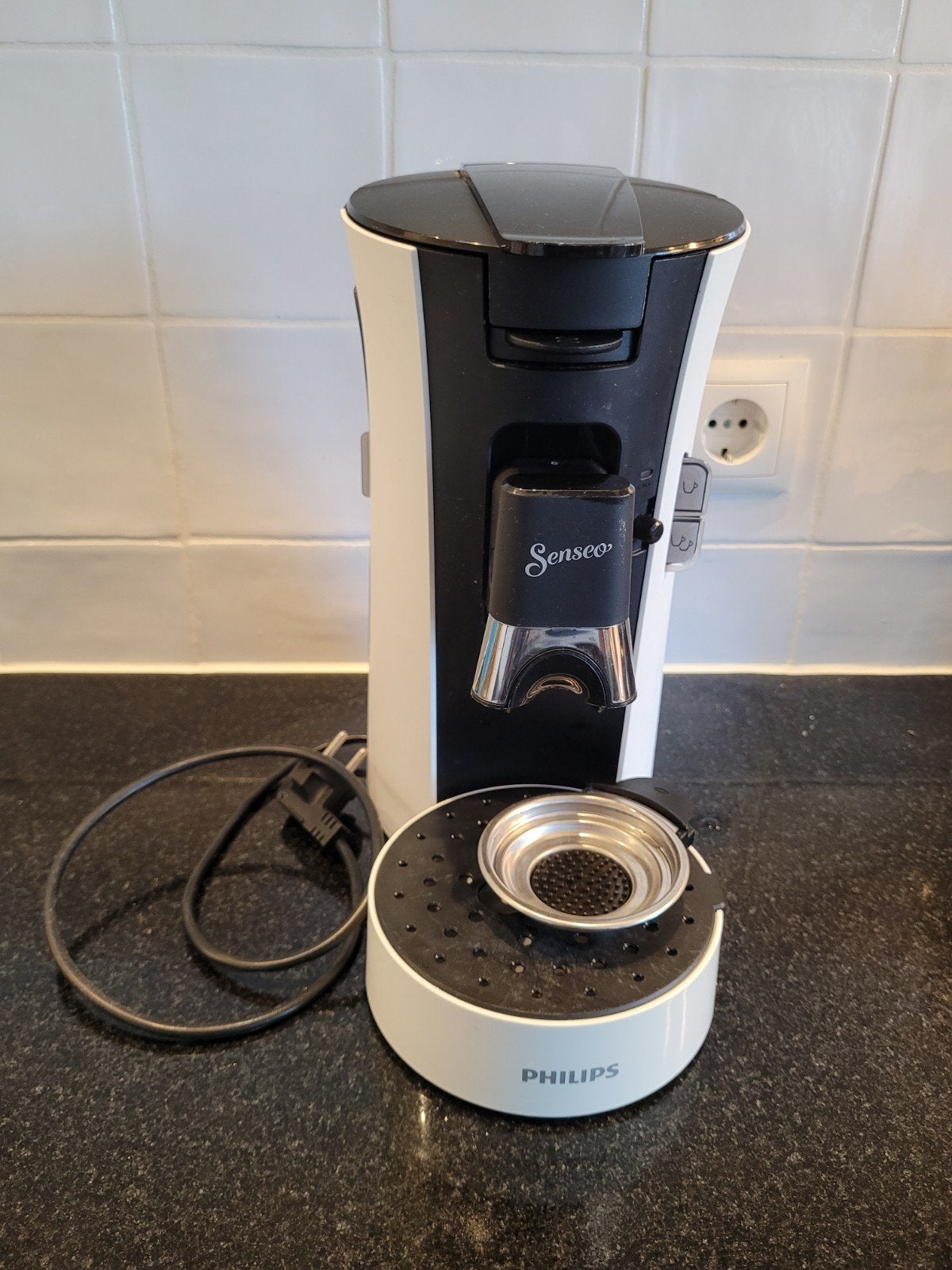 Senseo apparaat wit met zwart, Witgoed en Apparatuur, Ophalen, Gebruikt, Koffiemachine, 4 tot 10 kopjes