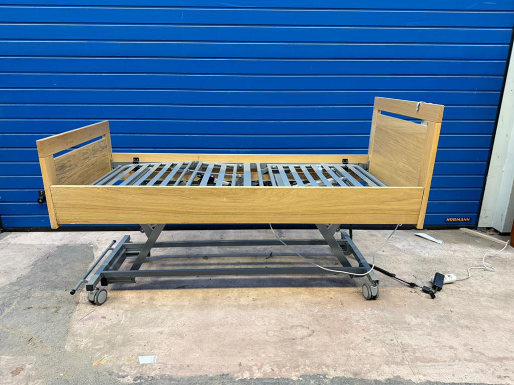 Ziekenhuisbed hoog laag bed, elektrisch  tekforcare, Diversen, Ophalen