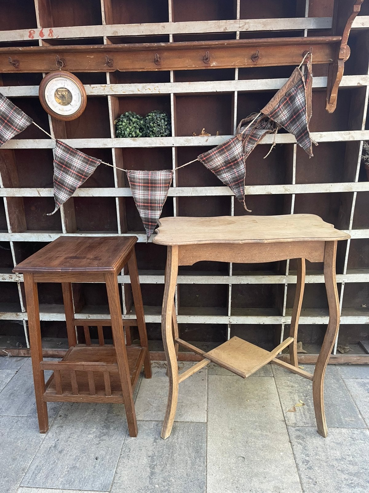 Set oude plantentafels, bijzettafel, Minder dan 55 cm, Rond, Zo goed als nieuw, Ophalen