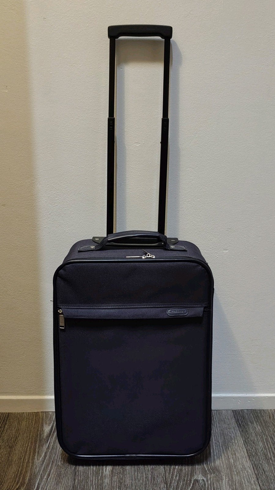 Nette reiskoffer, Sieraden, Tassen en Uiterlijk, Koffers, Ophalen, Overige materialen, Wieltjes, 50 tot 60 cm