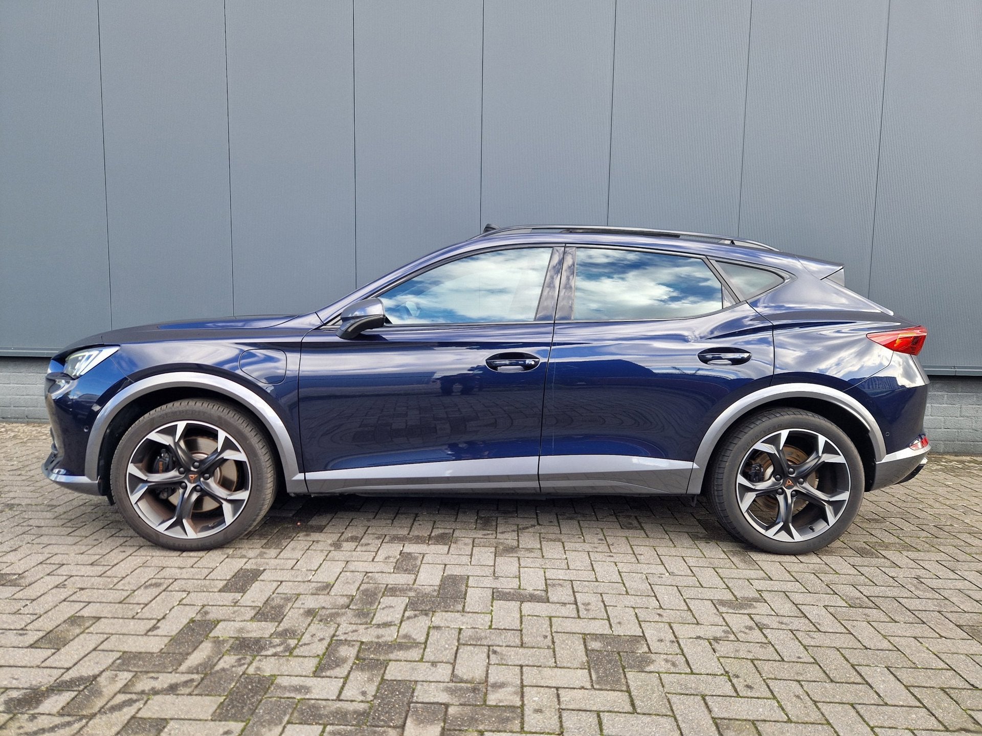 CUPRA Formentor 1.4 e-Hybrid VZ Performance 245PK, Auto's, Dealer onderhouden, Gebruikt, Zwart, 4 cilinders