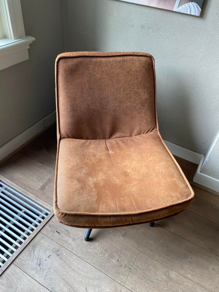 Draaistoel merk Wood, kleut cognac,, Huis en Inrichting, Fauteuils, Ophalen of Verzenden, Zo goed als nieuw, 50 tot 75 cm