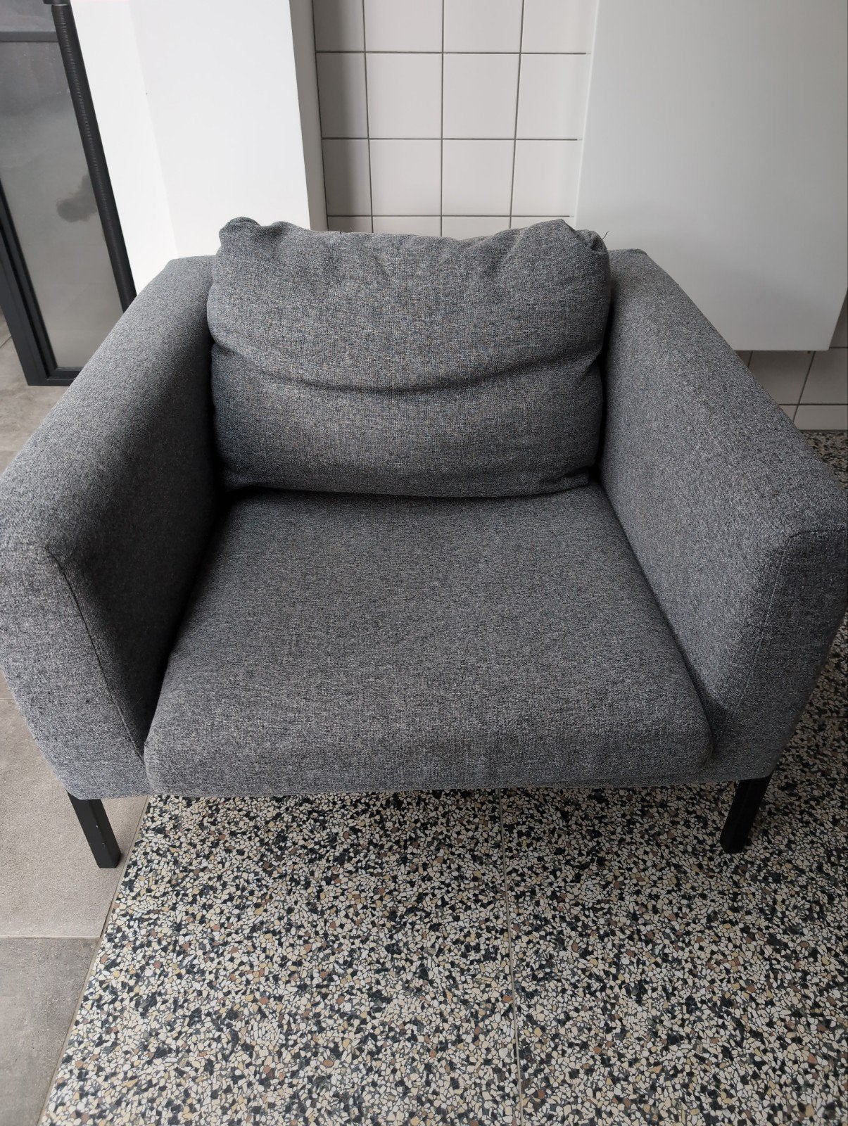 IKEA KOARP Fauteuil - Grijs met Zwarte Poten, Ophalen, Gebruikt, Modern, Strak, Minder dan 75 cm