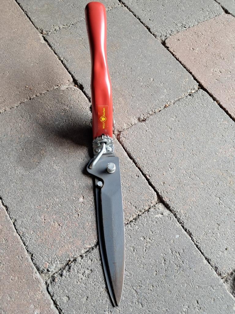 Wolfgarten Kantelbare Graskantschaar - Precisie & Gemak, Ophalen