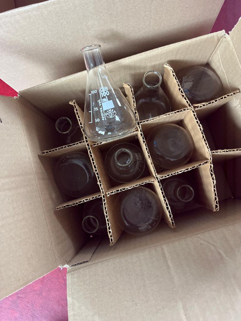 11  Erlenmeyer kolven van 100 ml - Laboratoriumglaswerk, Ophalen, Nieuw, Gereedschap of Toebehoren