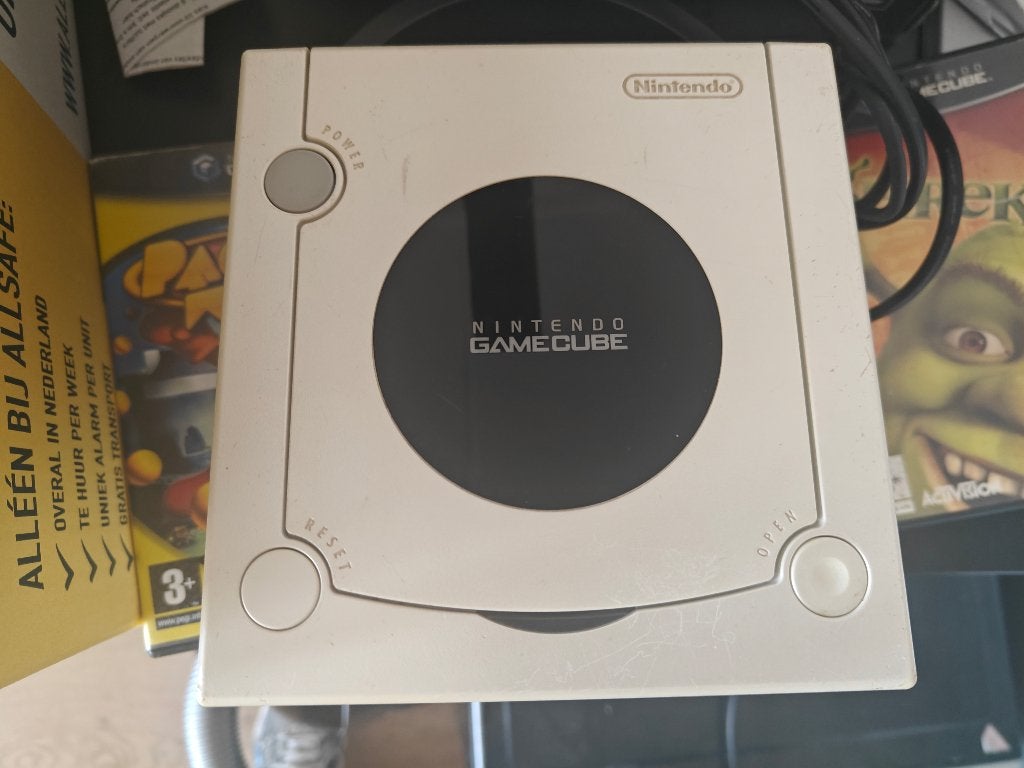 Nintendo gamecube + 2 controllers, Spelcomputers en Games, Ophalen, Wit, Met 2 controllers, Gebruikt