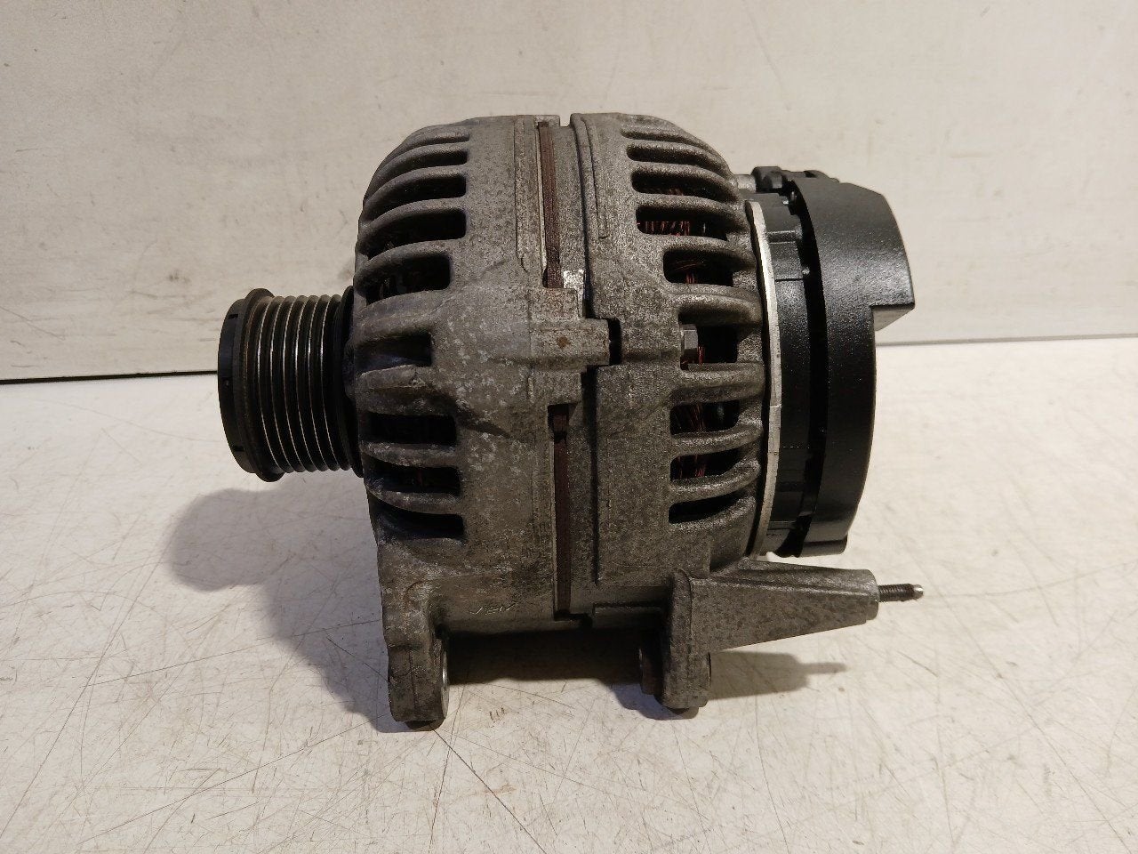 Dynamo Porsche Cayenne, Auto-onderdelen, Motor en Toebehoren, Porsche, Gebruikt, Herkomst onderdeel bekend, 12 maanden garantie