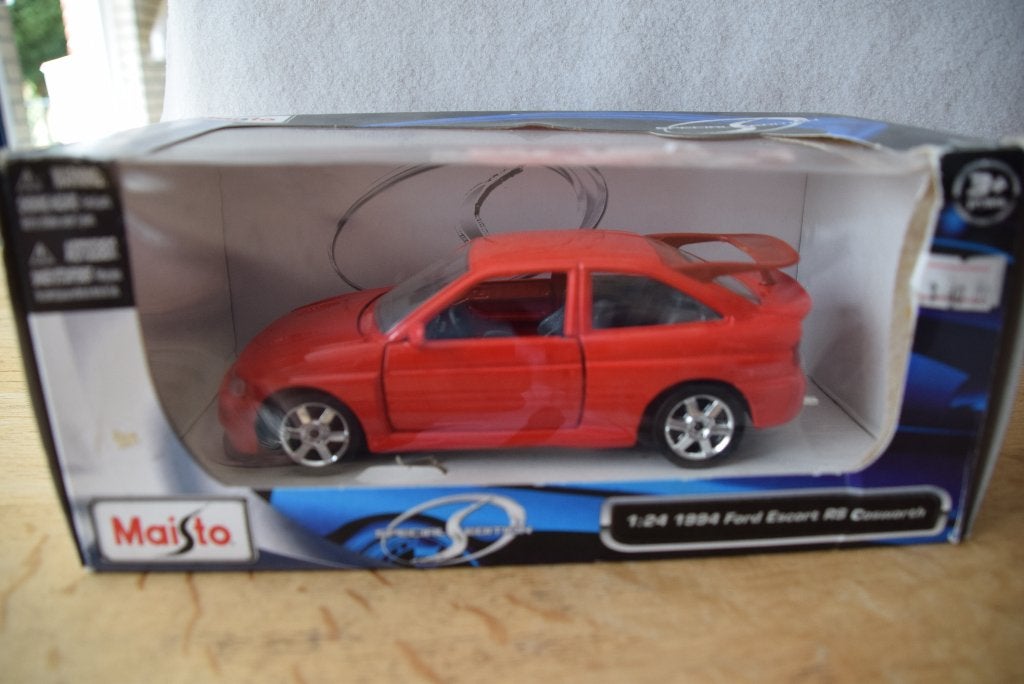 modelauto 1:24, Hobby en Vrije tijd, Modelauto's | 1:24, Ophalen of Verzenden, Zo goed als nieuw, Auto, Bburago