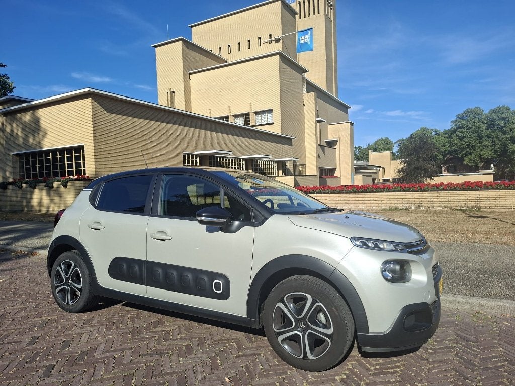 Citroën C3 1.2 Puretech 83pk S&S 2019 Grijs, Voorwielaandrijving, 40 €/maand, Euro 6, 1199 cc