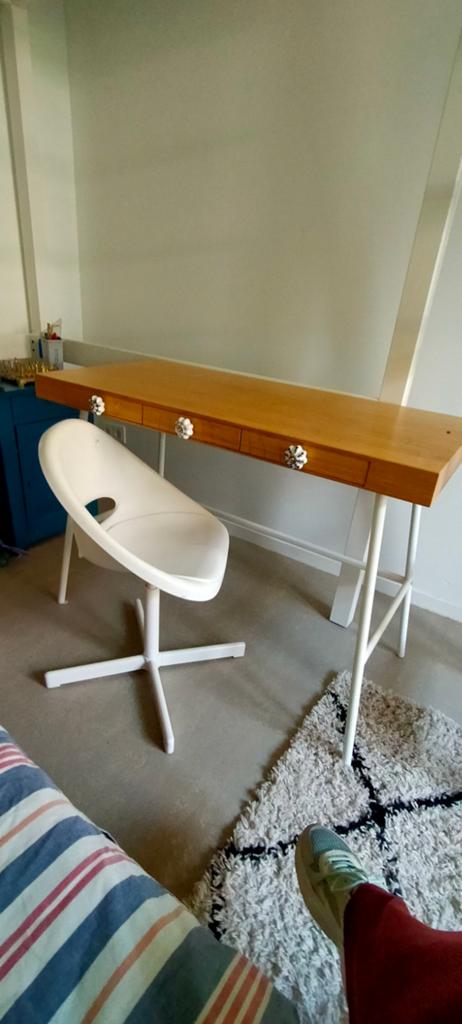 Ikea bureau met stoeltje lillasen, Ophalen, Gebruikt