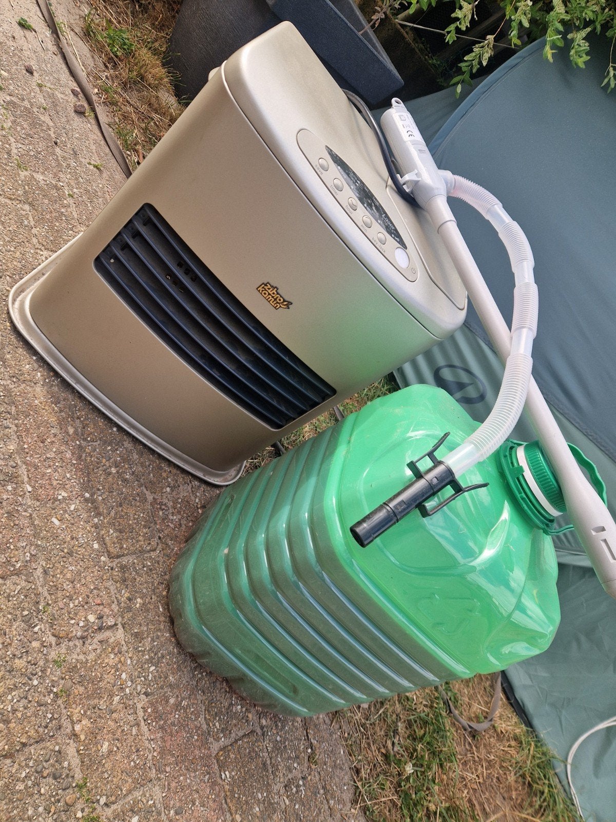 Petroleumkachel met automatische vulpomp en jerrycan, Huis en Inrichting, Kachels, Ophalen