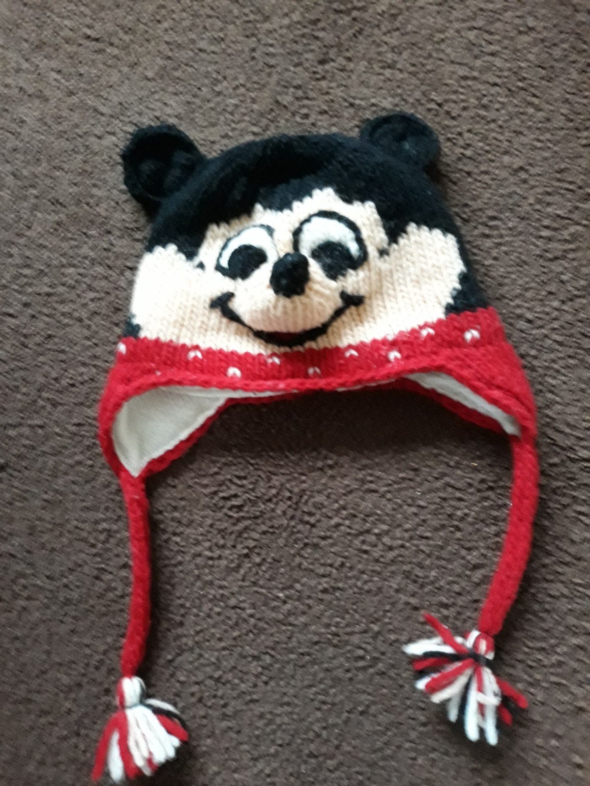 leuke handgemaakte Mickey Mouse muts te dragen tot maat 122, Gebruikt, Jongen of Meisje, Handgemaakt, Ophalen of Verzenden