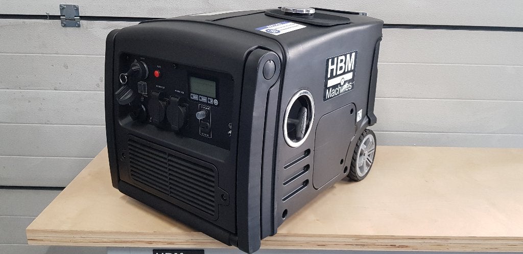 HBM 3200 Watt - 230V Inverter - Generator - Aggregaat 223 cc, Benzine, Geluidgedempt, Ophalen of Verzenden, Zo goed als nieuw