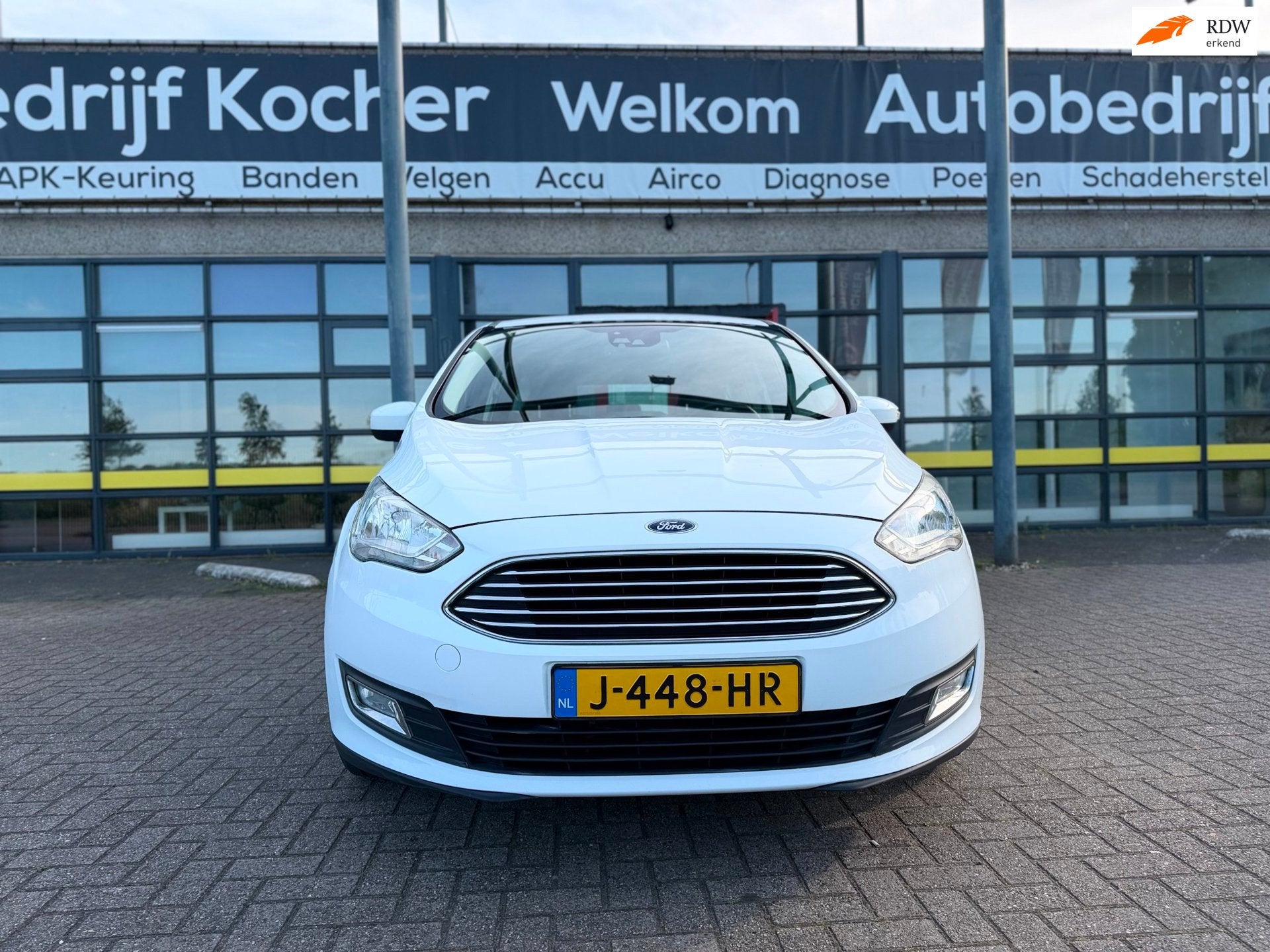 Ford C-Max 1.0 Titanium, Voorwielaandrijving, Gebruikt, Euro 6, Wit
