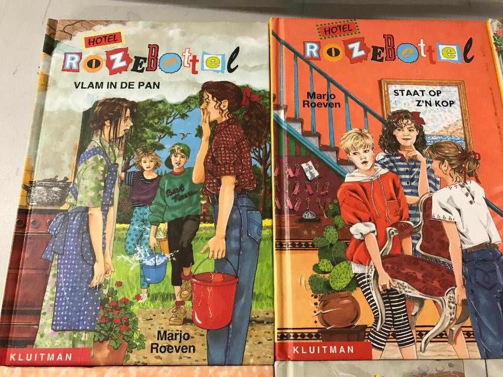 T.K. nog 6 boeken van Hotel Rozebottel zie actuele lijst, Ophalen of Verzenden, Gelezen, Marjo Roeven, Fictie algemeen