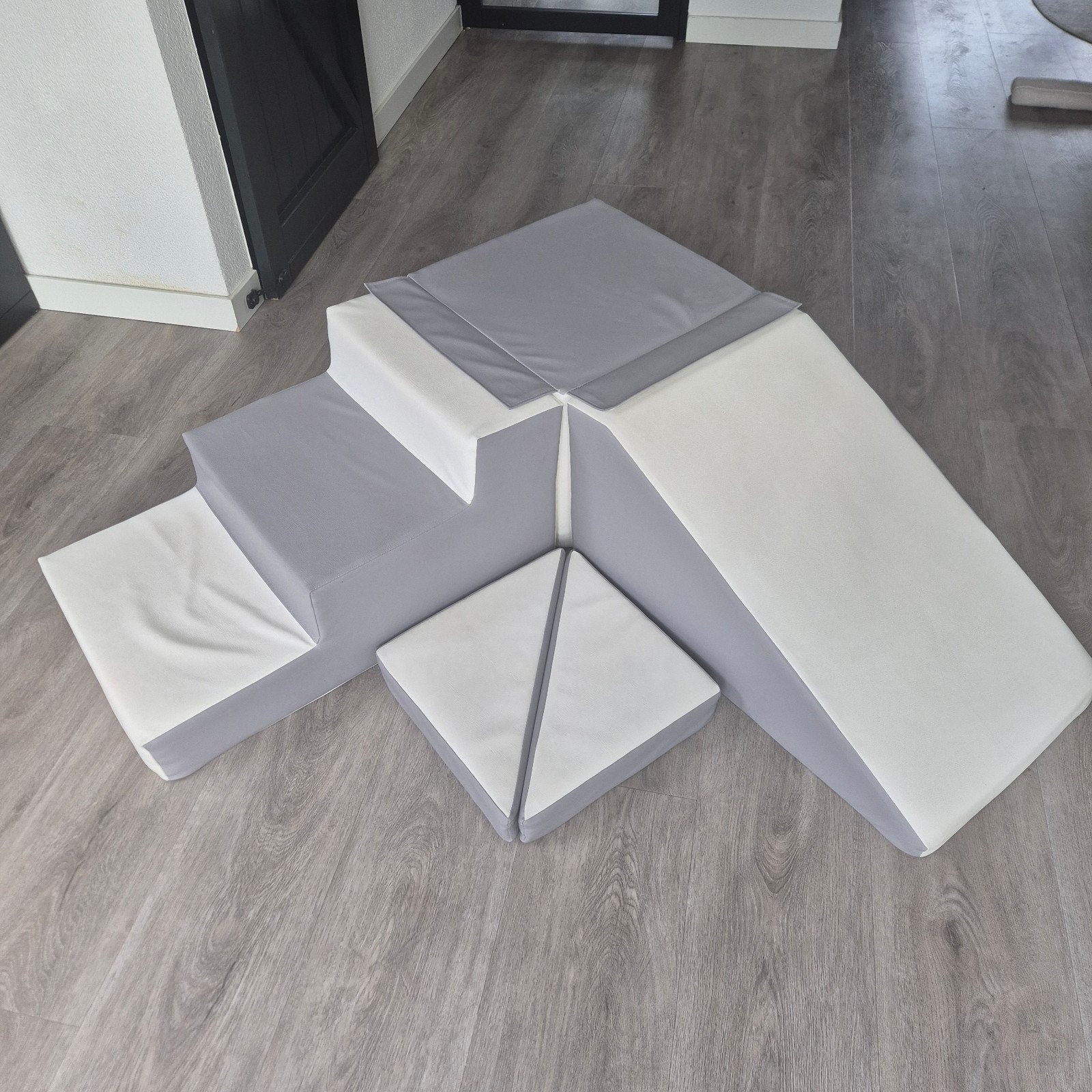 Jindl Speelset Foam Blokken Grijs Wit 4-delig, Kinderen en Baby's, Ophalen, Zo goed als nieuw, Overige typen
