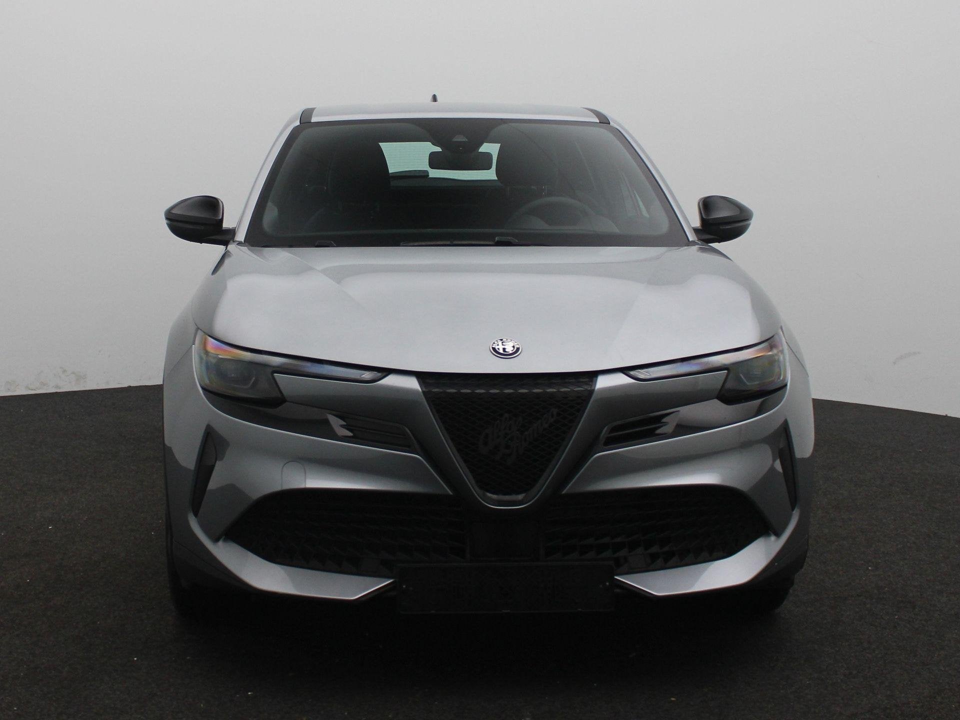 Alfa Romeo Junior Elettrica 54 kWh | Apple Carplay/Android A, Auto's, Stof, Gebruikt, SUV of Terreinwagen, 345 min