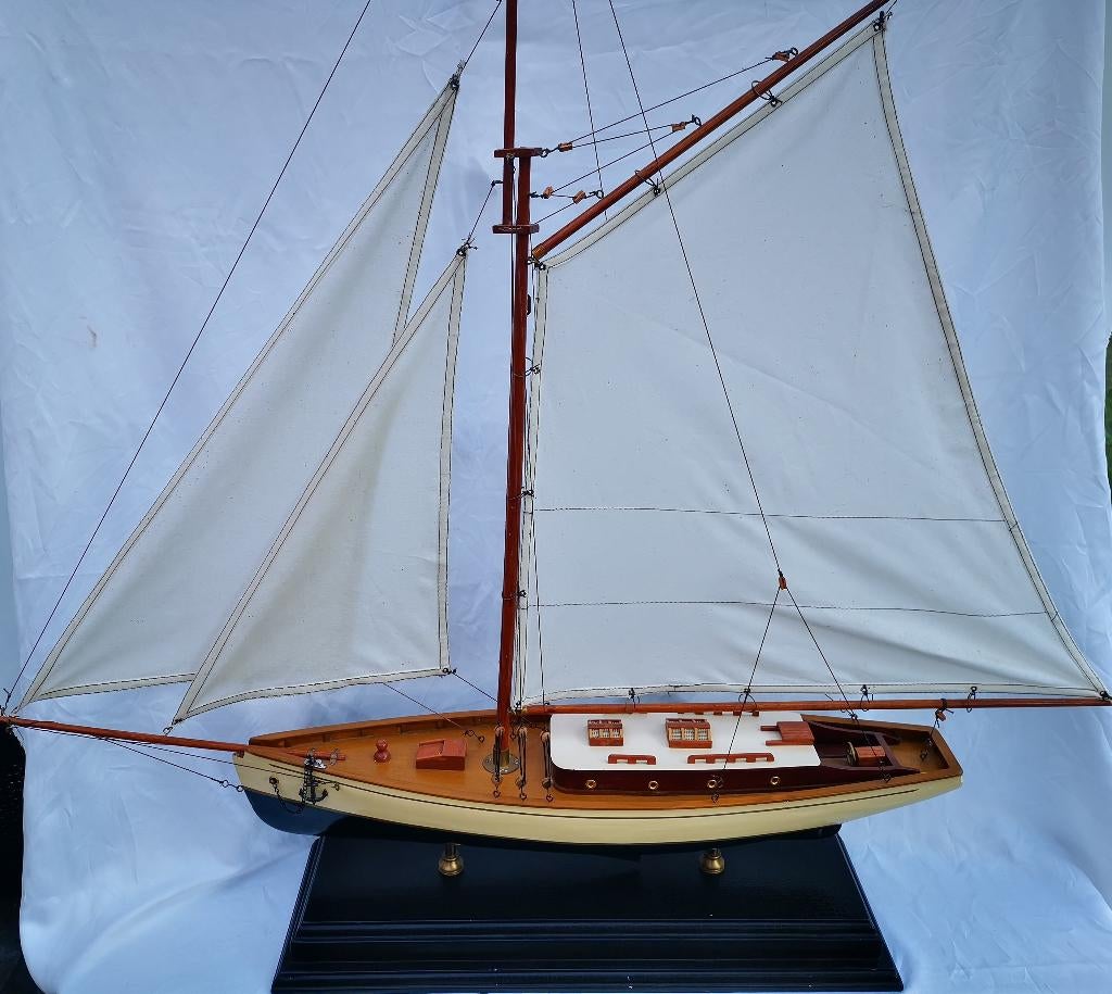 handgemaakt houten modelschip zeilschip gespannen zeilen, Hobby en Vrije tijd, Modelbouw | Boten en Schepen, Ophalen of Verzenden