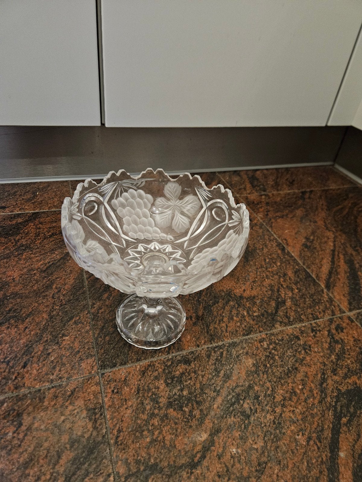 Vintage Glazen Schaaltje op Voet - Druiven & Bladeren, Ophalen of Verzenden