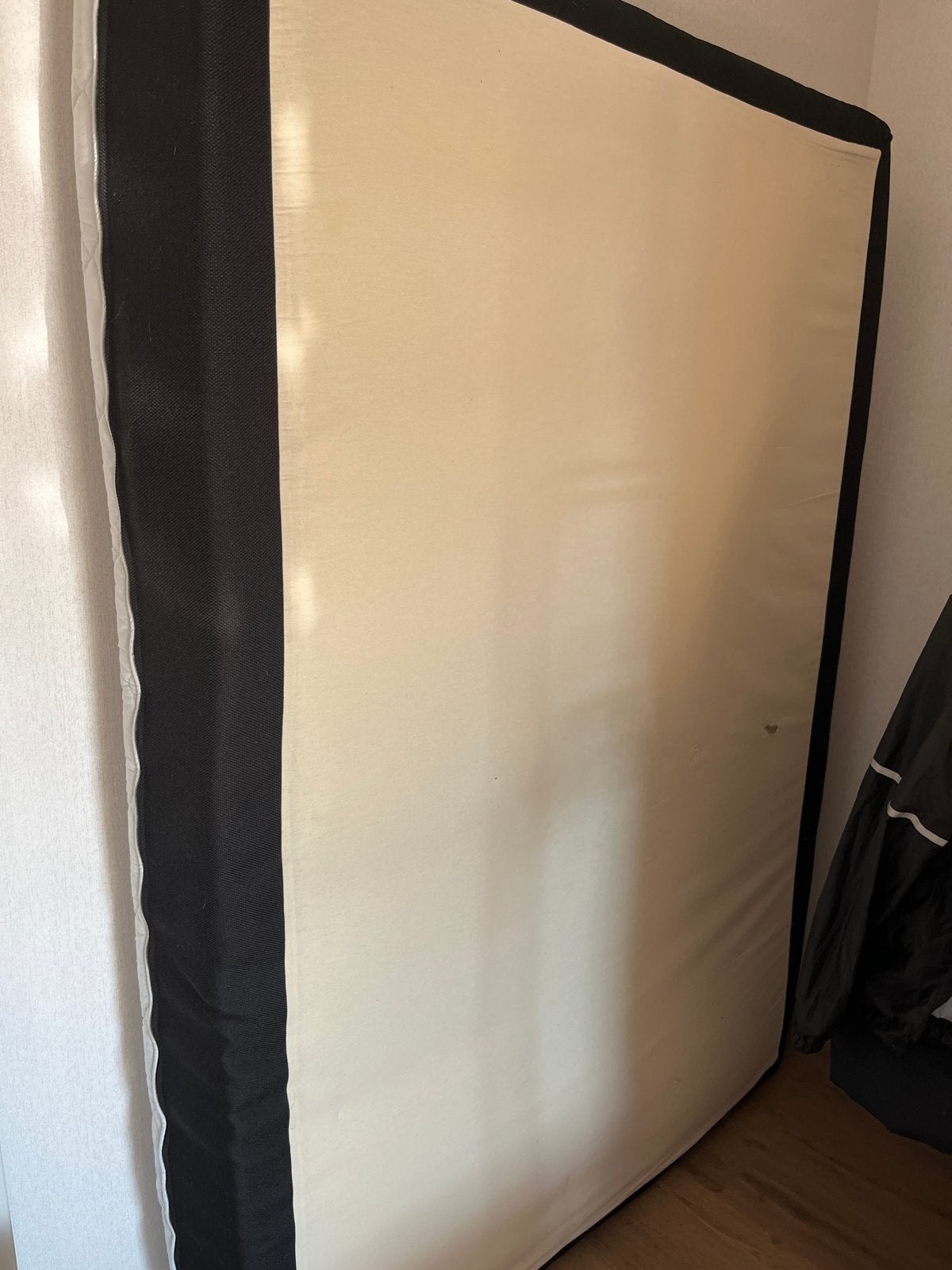 Twijfelaar matras met vlekken, Ophalen, Gebruikt, 140 cm, Twijfelaar