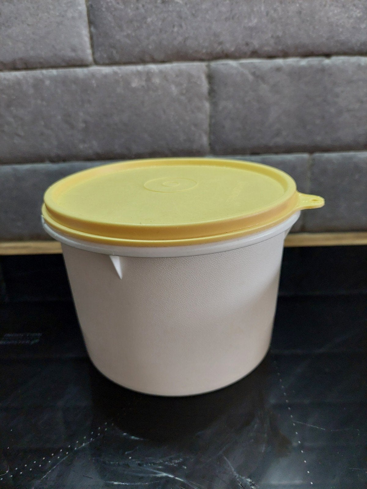 Set van 2 Tupperware bakjes met deksel, Bewaardoos, Ophalen of Verzenden, Zo goed als nieuw, Met deksel