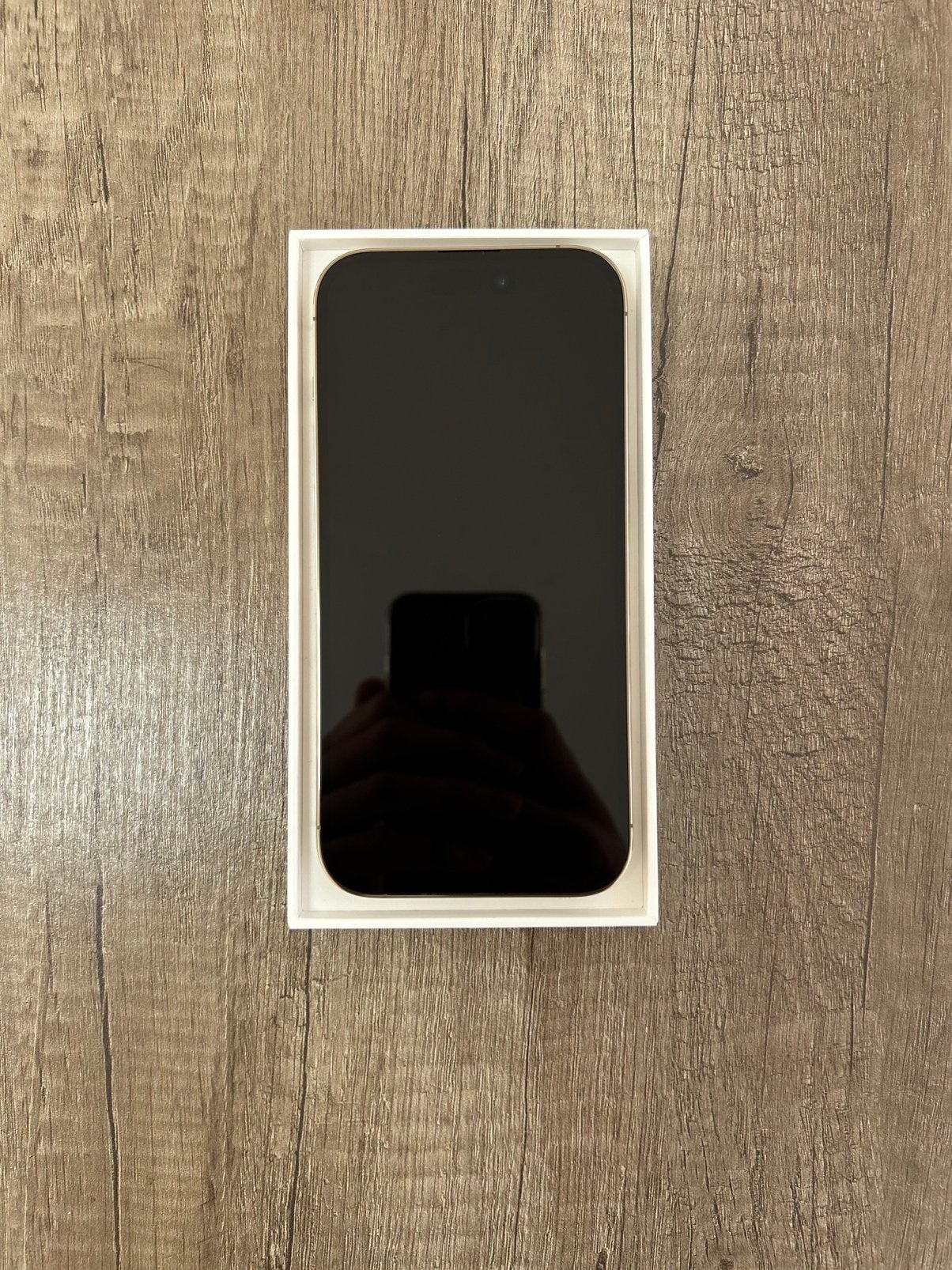 Foto 6 van iPhone 14 Pro 128GB Goud – ALS NIEUW!
